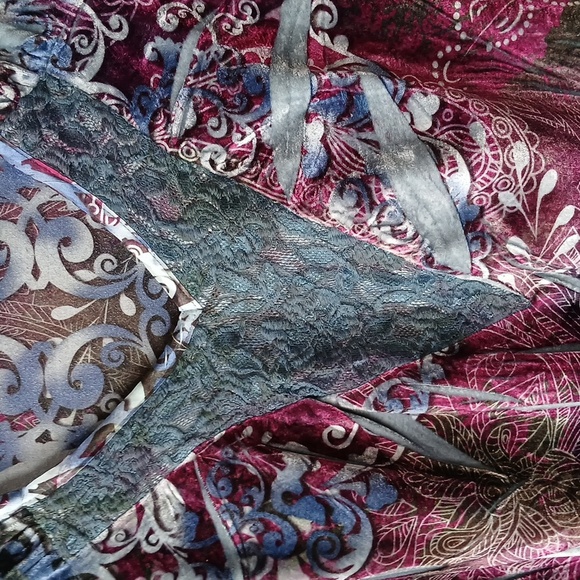 ONE WORLD 3/4 Sleeve Velvet Top Lace Womens Size Large Boho Whimsygoth Casual - Picture 2 of 6